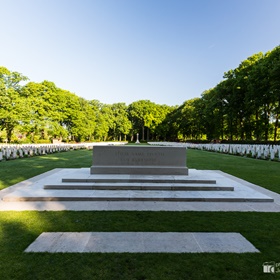 Arnhem Oosterbeek War Cemetery